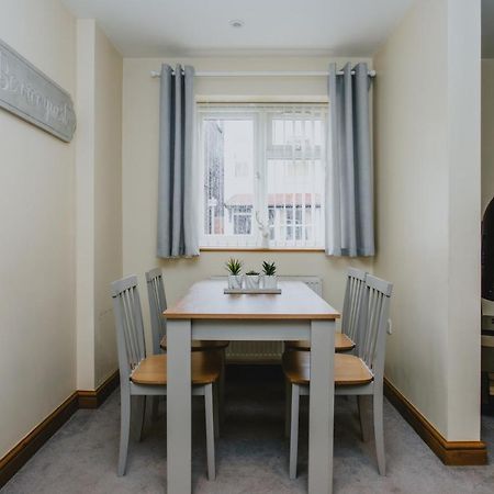 Home From Home 1 King Size Bed Apartment Near Hospital & Tennis Nottingham Exteriér fotografie